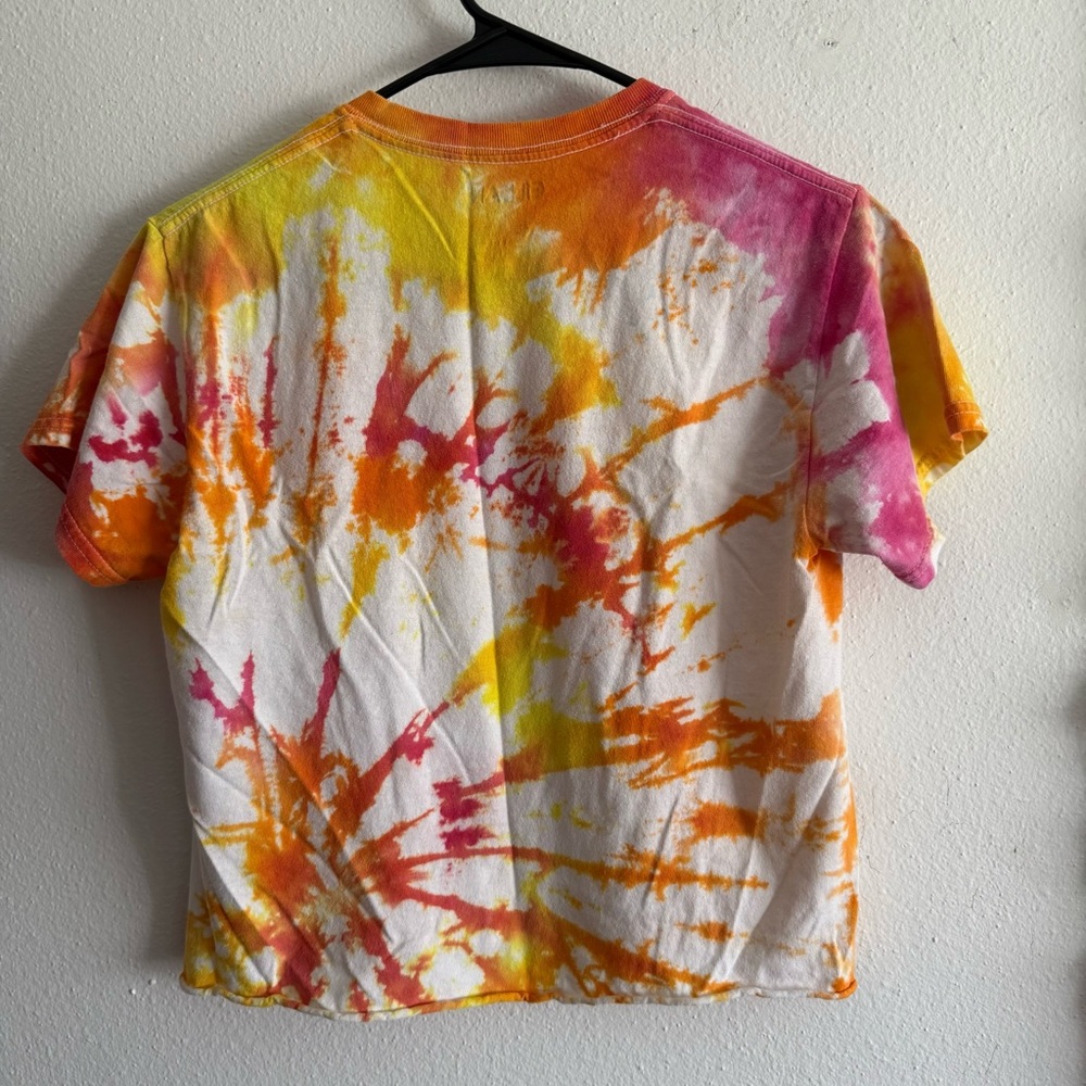 ☀️ Gildan • Cute Multicolor Tie-Dye Cropped T-Shirt • Women’s Small - Picture 2 of 9